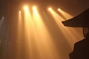 剧情片《第九个季节》秋日银杏大道
