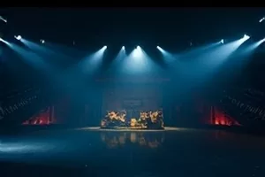 纪实片《午夜放映室》老式放映机特写